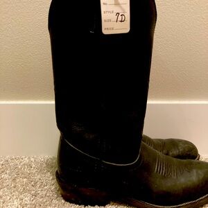 Mens cowboy boots size 7D
